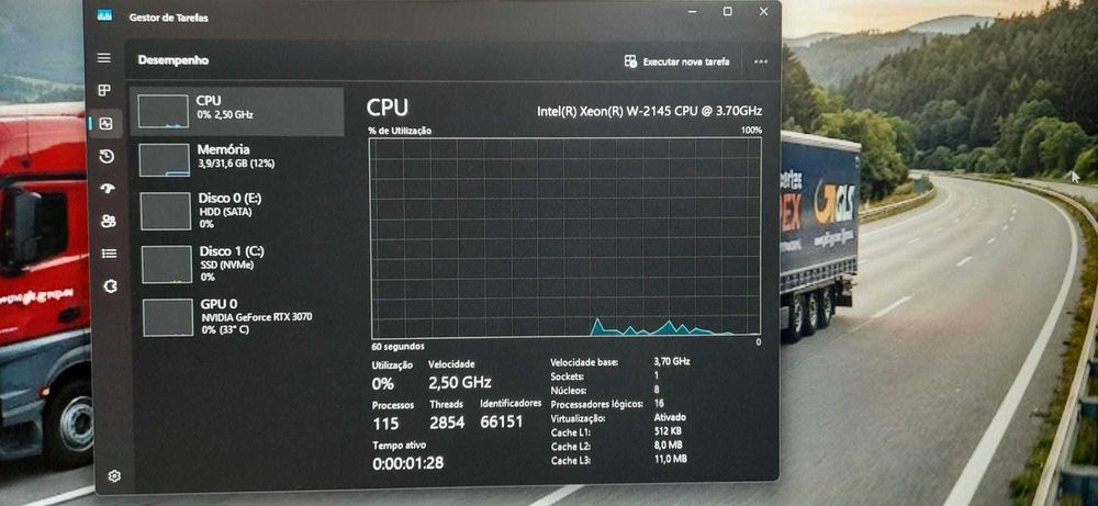 Lenovo Gaming P520 | Xeon W-2145 | 32GB ECC | NVMe 512GB + 500GB | RTX 3070 8GB | KIT | WiFi | W11