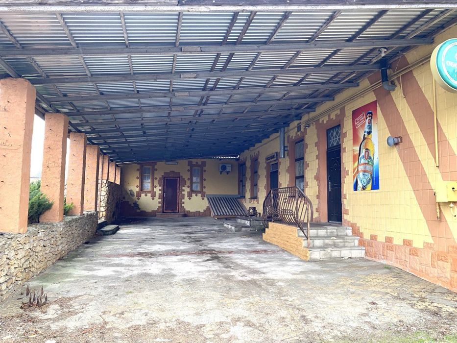 Фасадне приміщення 485 кв.м