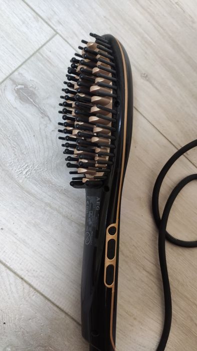 Щітка-вирівнювач / електрична щітка-стайлер AEG GB 5687