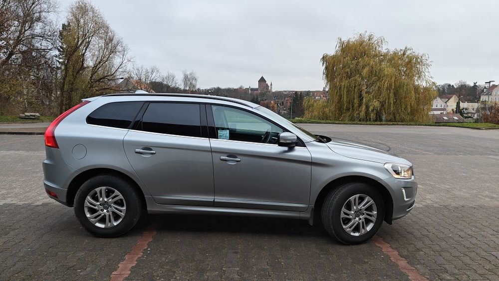 Volvo XC 60 bezwypadkowy  możliwa zamiana