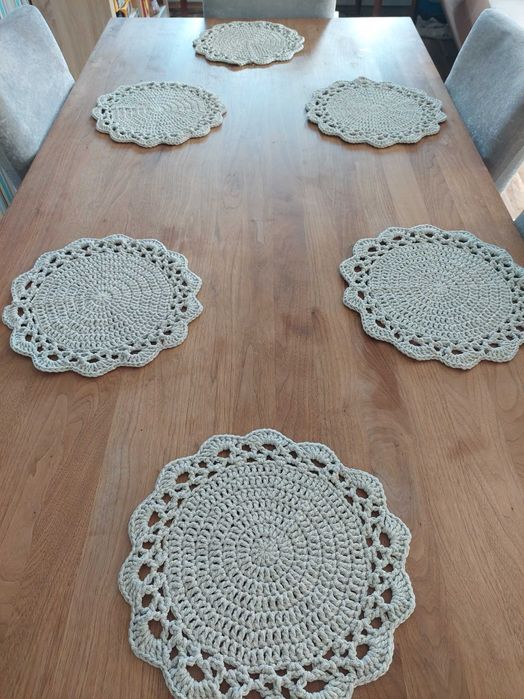 Podkładki pod talerze