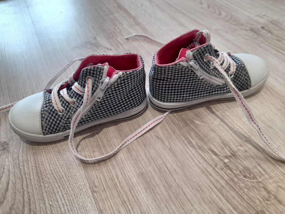 Buty dziewczęce trampki