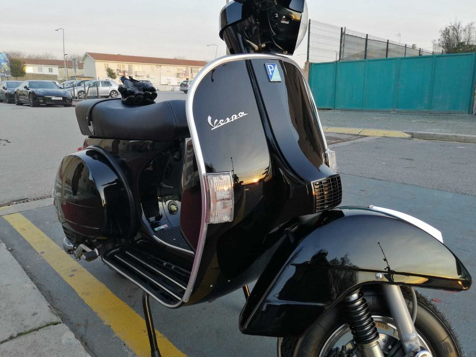 VESPA PX 125 preta