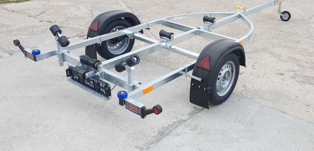 Przyczepa podłodziowa do łodzi łódki Spawline do 5,6m - Producent