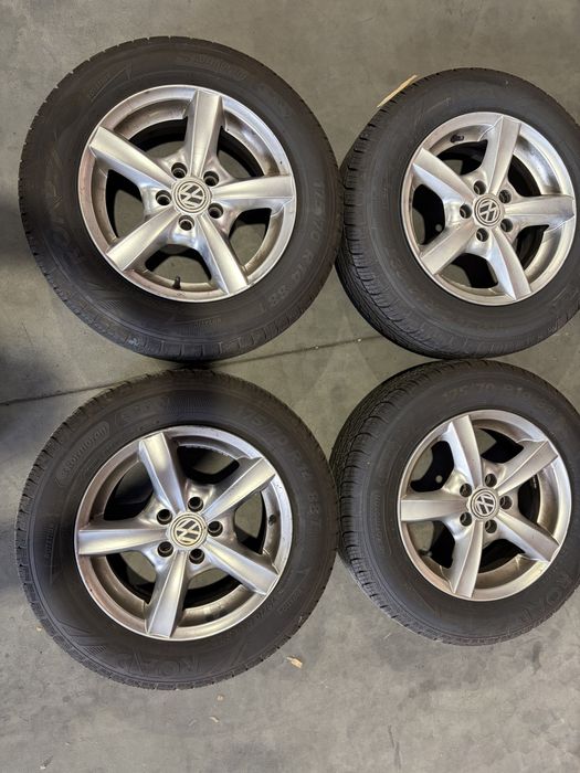 Sprzedam opony Kormoran 175/70 R14 gratis felgi 5x100