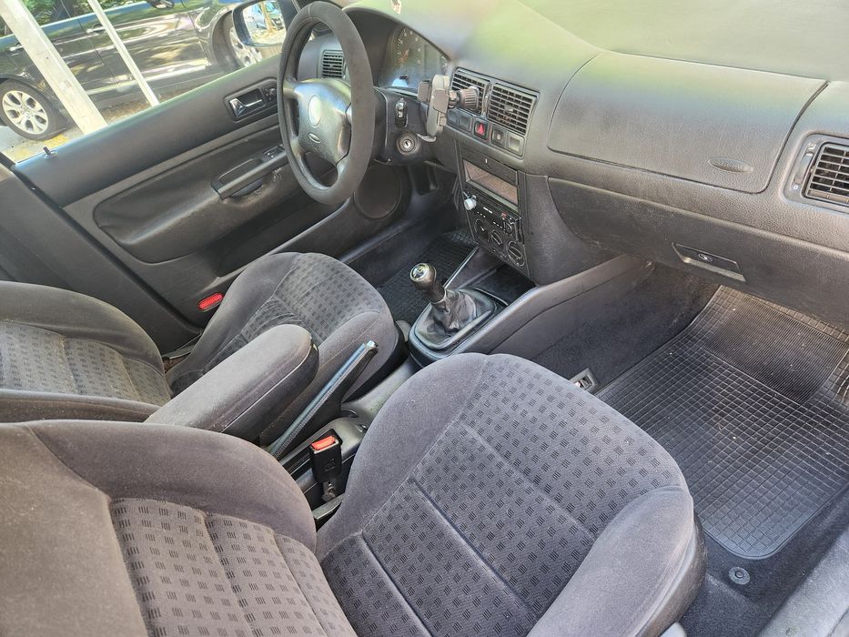 Golf 1.6 8 válvulas impecável!!  gasolina