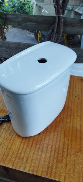 Бочки  для унитаза б/у