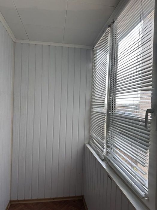 Продам елітну чотирикімнатну квартиру в центрі міста - 125 м².