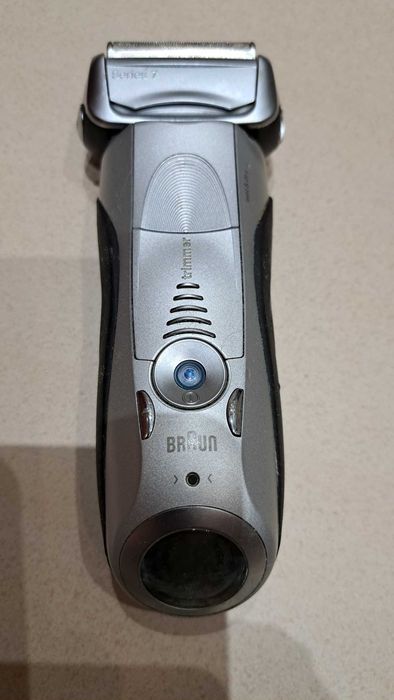 Golarka Braun Series 7 - zestaw