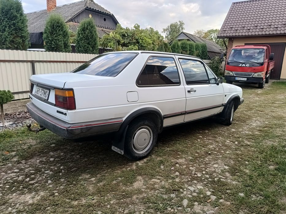 Volkswagen Jetta 2