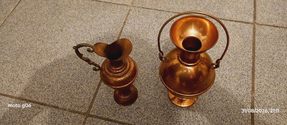 Duas peças antigas uma com 18 centímetros e outra com 22 centímetros