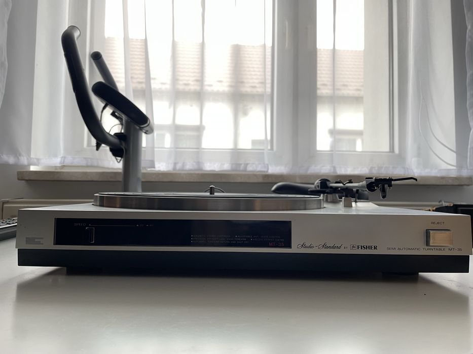 Gramofon  marki FISHER  MT- 35