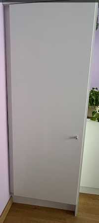Selling a white furniture piece