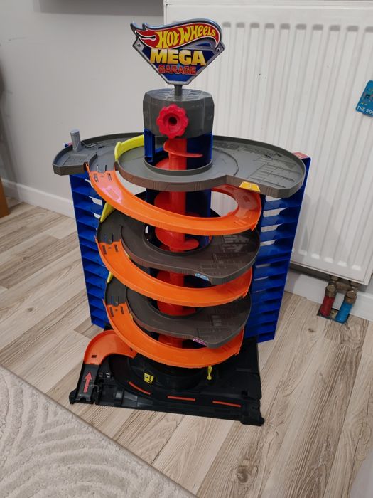 Zjeżdżalnia Hotlyns