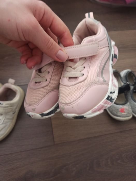 Кросівки тапочки для дівчинки