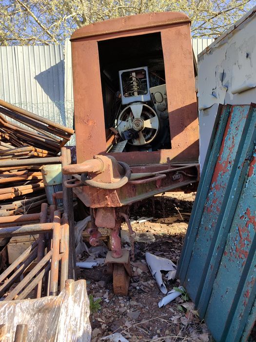 Продам трёхфазный дизельный генератор,на лафете