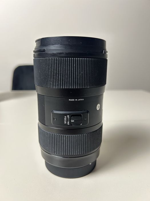 Sigma 18-35mm f/1.8 EF