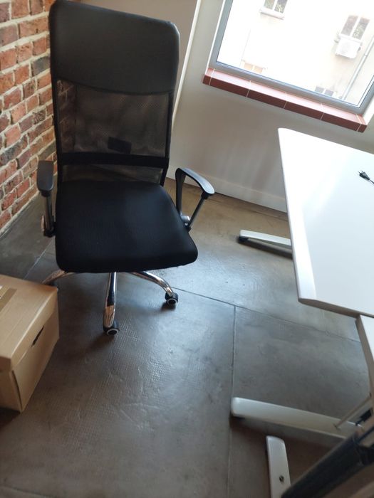 Biurka stoły biurowe Meble biurowe