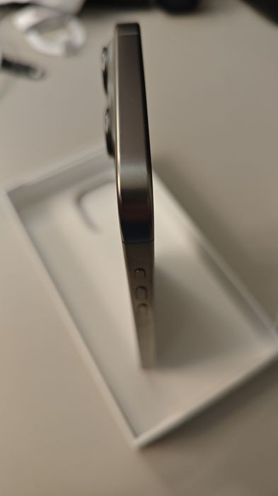 iPhone 16 Pro Max 256GB ( Natural Titanium) - стан нового!