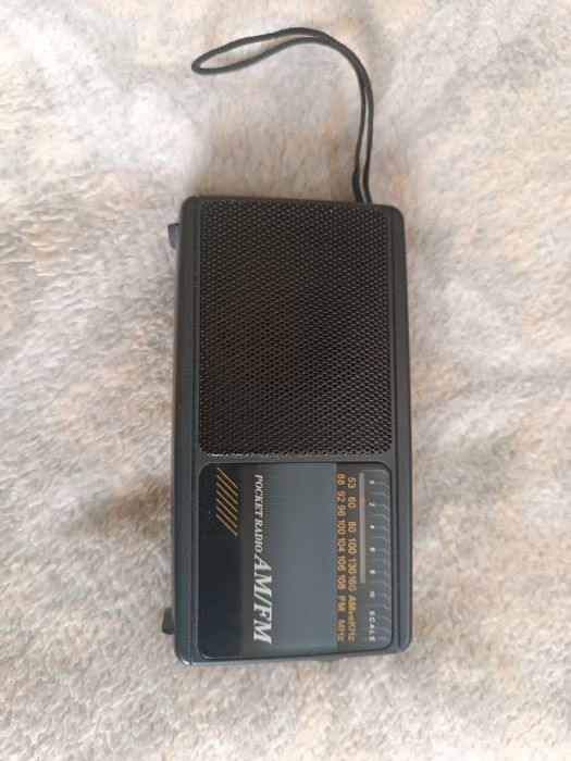 Портативний новий радіоприймач АМ- FM.88-108 МГц.