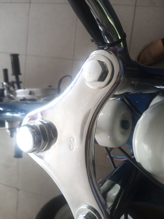 Sachs Minor c/ documentos