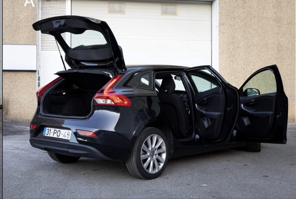 Volvo  v40 D2 2013