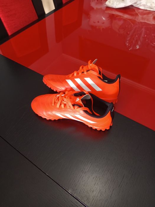 Sapatilhas ADIDAS tamanho 36
