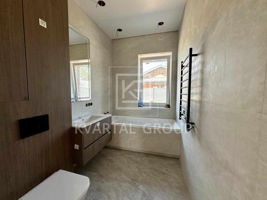 Продаж Будинку з ремонтом 88 м² | 3 спальні | 5,5 соток | Закрите містечко