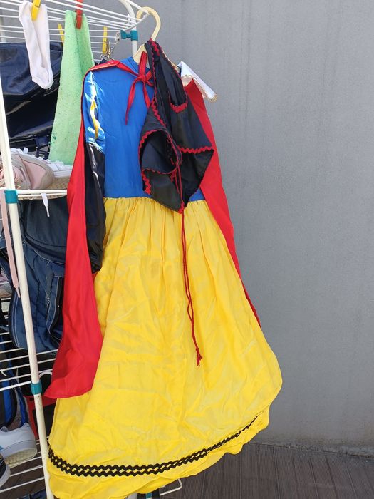 Disfarce Branca de Neve 7 anos 95 cm de comprmento