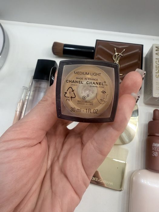 Декоративна косметика в ідеальному  стані