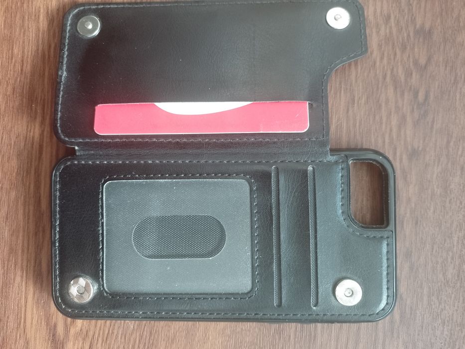Etui iPhone 7 plecki odpinane z klapką