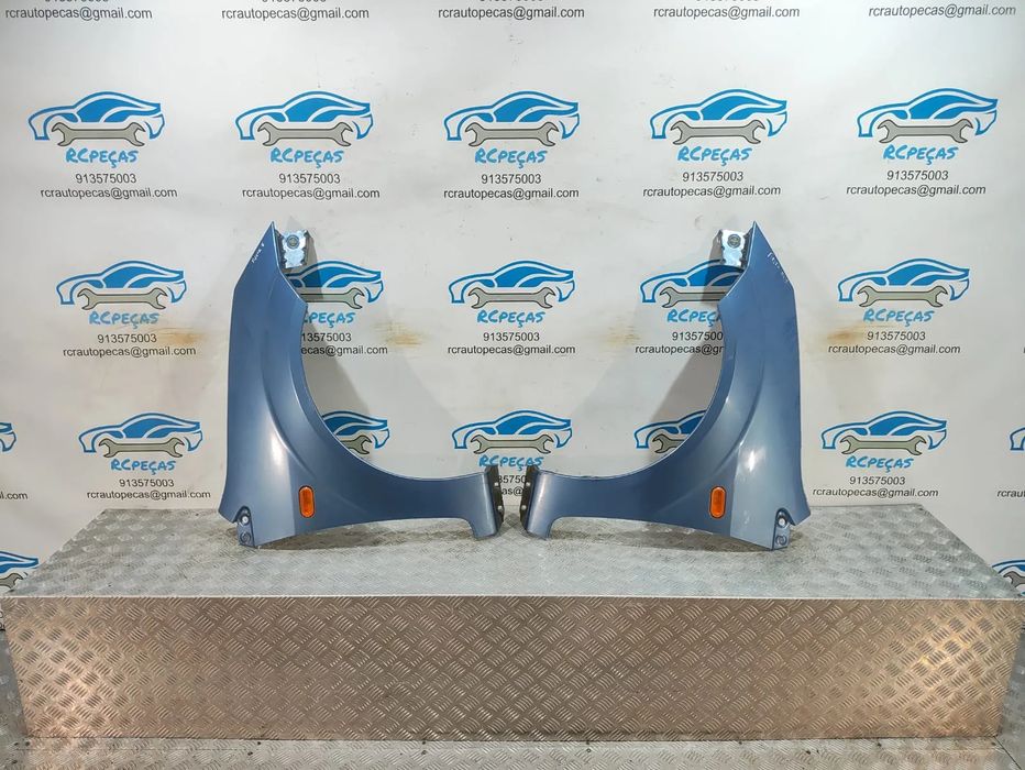 GUARDA-LAMAS ORIGINAL ESQUERDO DIREITO FORD FIESTA 5 V MK5