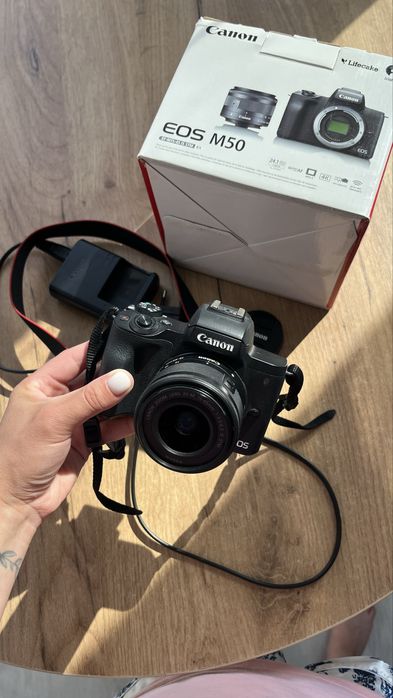 Фотоапарат canon m50 + обʼєктив 15-45 мм