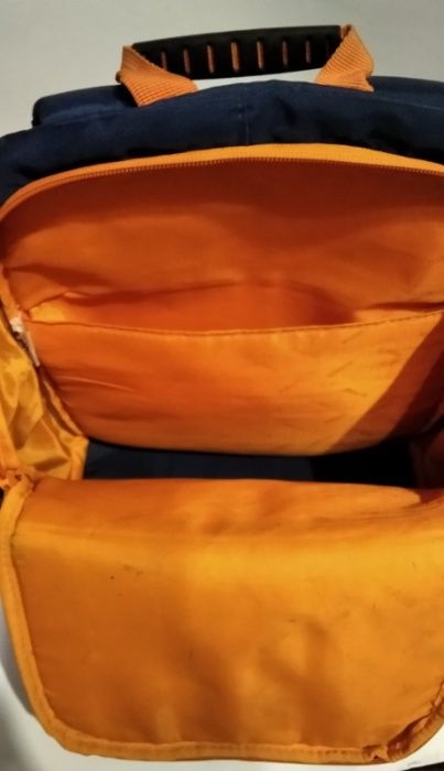 Шкільний рюкзак, дуже легкий, зручний, має багато відділень. 300грн.