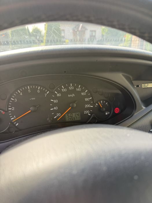 Ford Focus 1.6 100KM