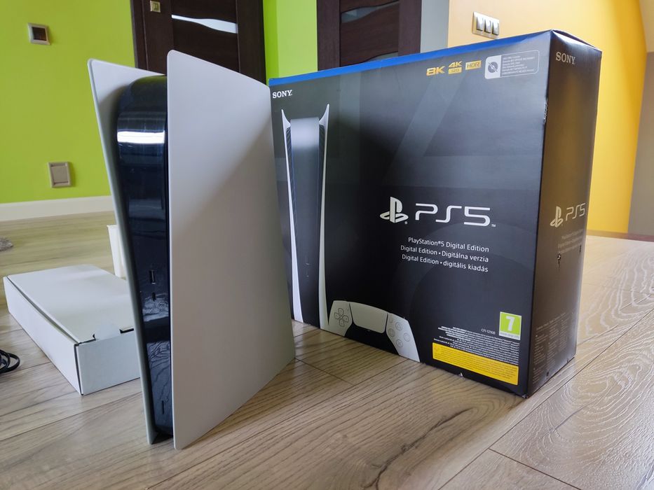 Sony PS5 1TB GWARANCJA komplet Gry EA FC 25 Fortnite Gran Turismo Resi