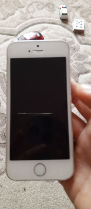 Айфон 5с в хорошому стані