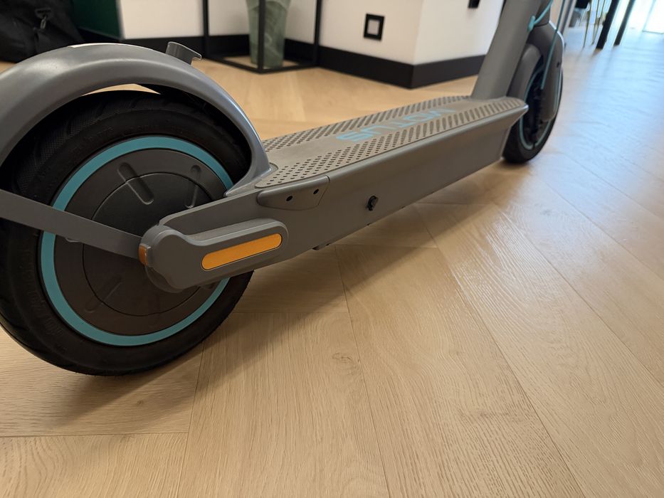 Hulajnoga elektryczna MOTUS Scooty 10