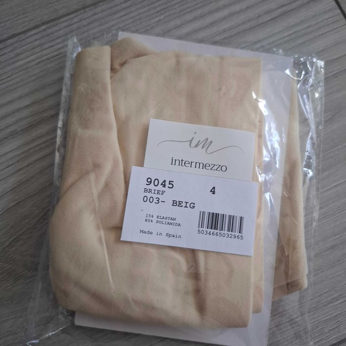 Majtki bezszwowe 2 szt dla 4latki do tańca