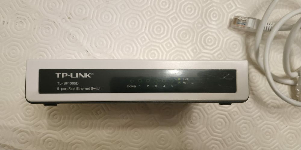 TP-Link LAN Switch64751208214529120