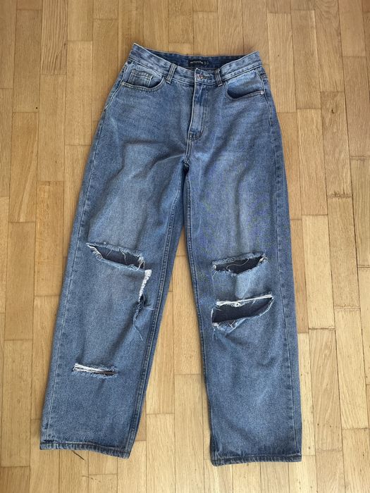 Широкі рвані джинси prettylittlething