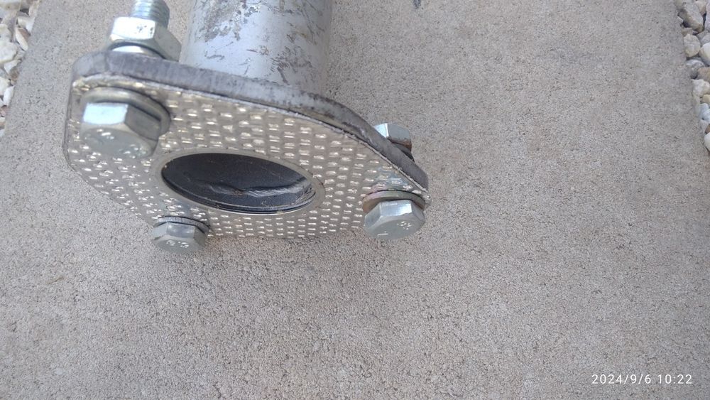 Вставка глушитєля део нова