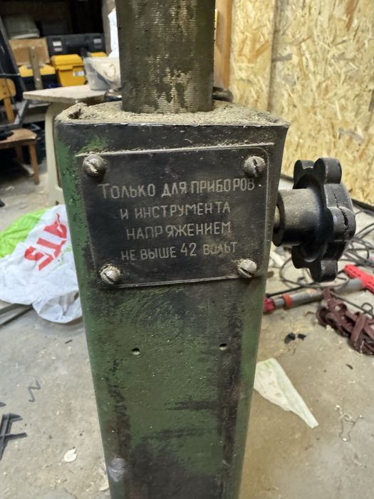 Верстак слесарный