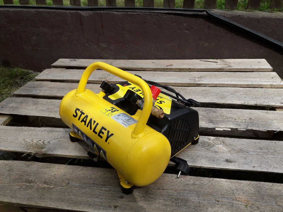 Powystawowy Kompresor Bezolejowy Stanley DN55/8/5 5 Litr 8 bar