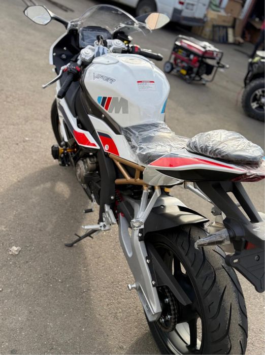 Mota viper em estado novo