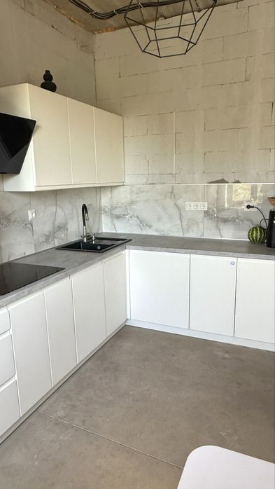 Продам кухню б/в