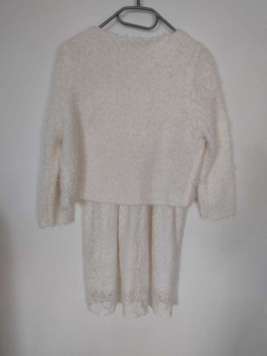 Kremowa sukienka dziewczęca