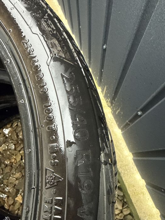 Шини резина 255/40/19 r19 Barum пара зимні