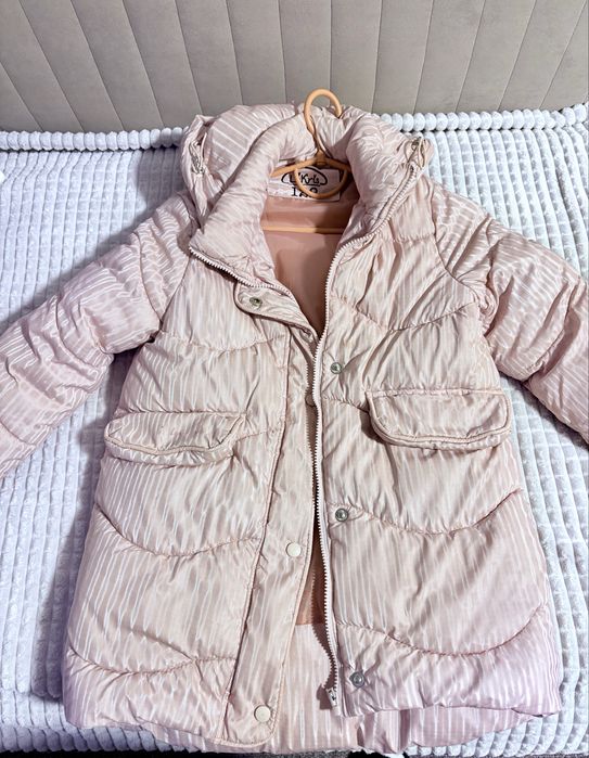 Пуховик для дівчинки 122