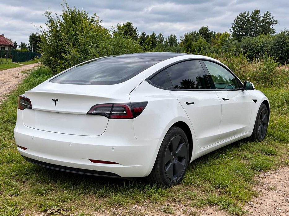Tesla 3 Long Range 2021
